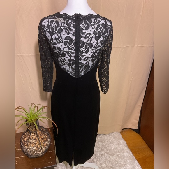 Eliza J Illusion Velvet Bodycon Dress - Picture 7 of 12